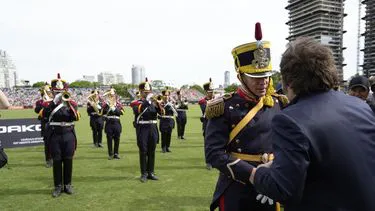 milei-granadero-polo