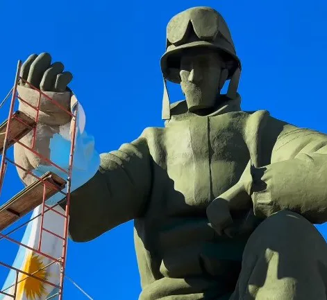 monumento-malvinas-soldado