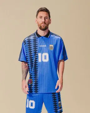 Messi camiseta retro