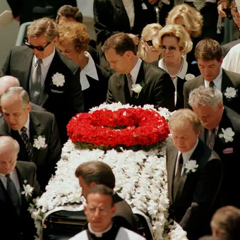 dH83OLntV_340x340__1