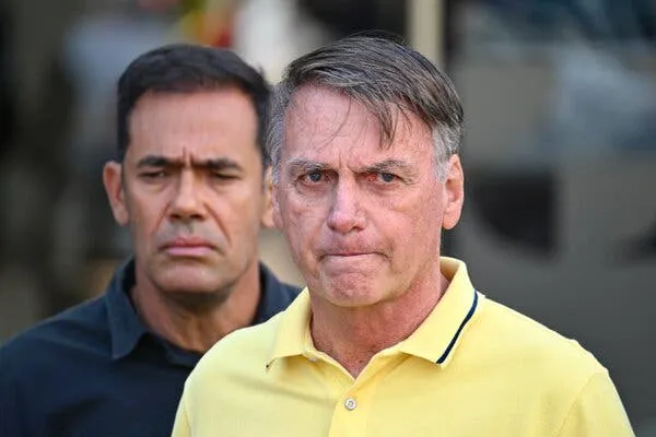 20int-brazil-bolsonaro-asylum-glvb-articleLarge