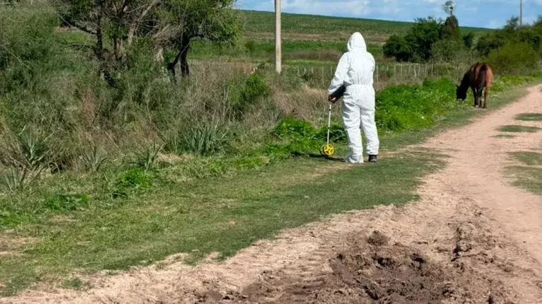 una-mujer-fue-encontrada-muerta-en-un-descampado-de-rincon-del-doll-en-entre-rios-foto-gentileza-elonce-D3IDK3PRRRGPPKIU2PH5R6TUXQ