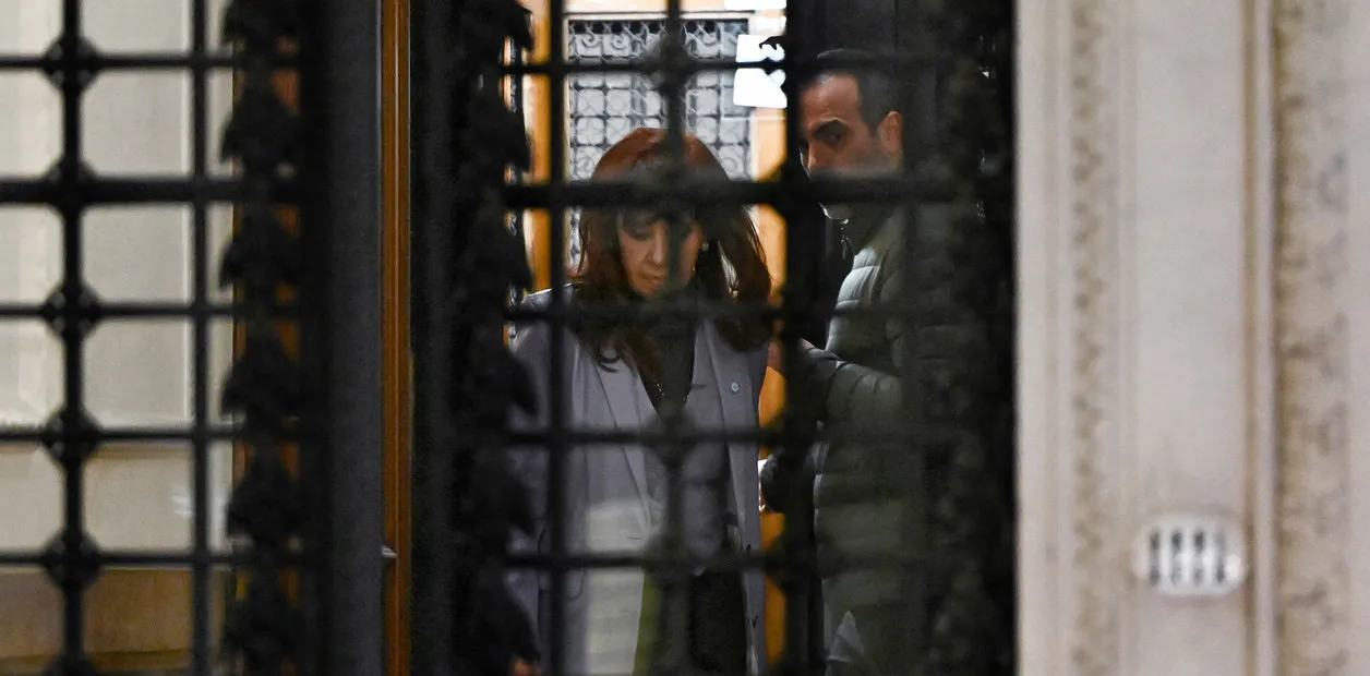 _IkP_Fcye_1256x620__1
