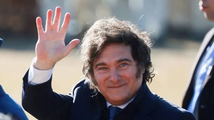 images - 2025-12-31T192400.883