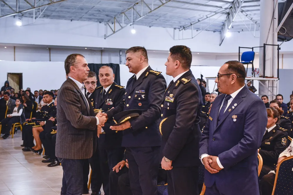 20251210_POLICIA_ACTO_EGRESO_PROMOCION_93-51