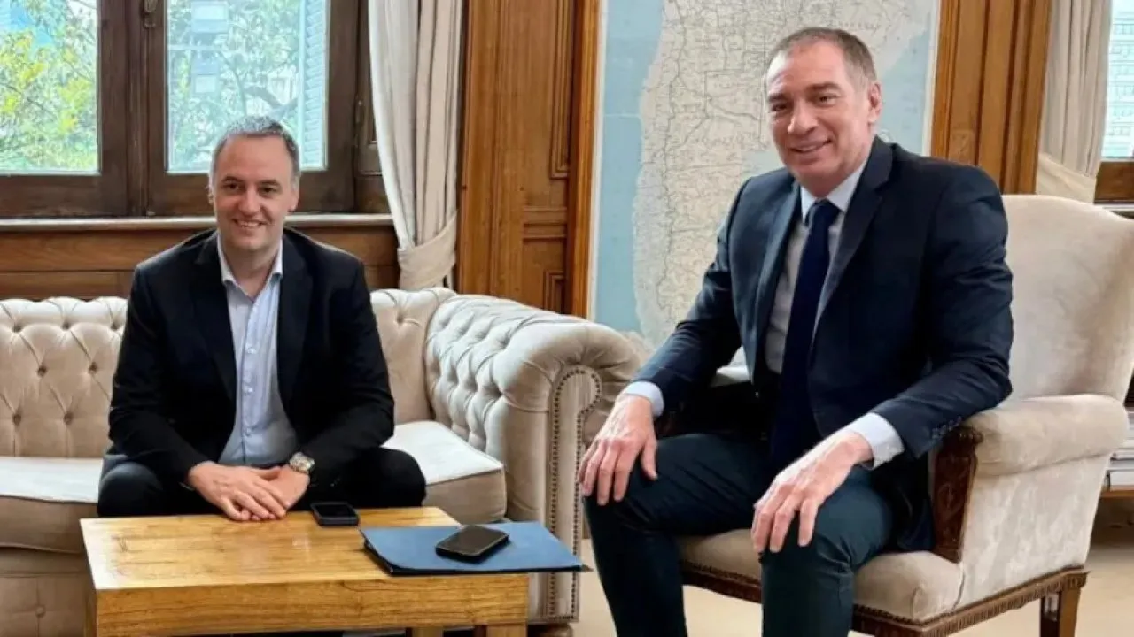 adorniysantilli_large