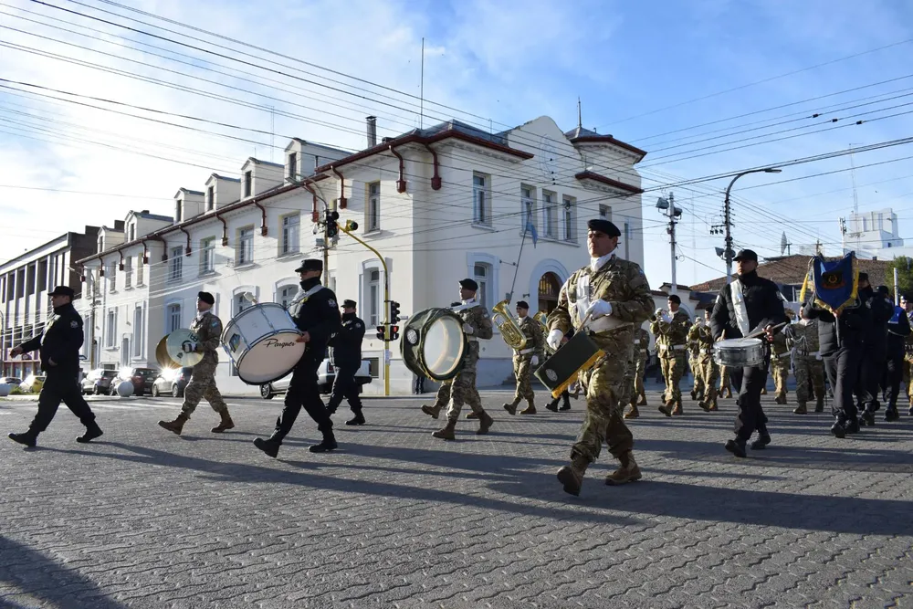 20260518_DIA_ESCARAPELA_BANDAS_MILITARES-26