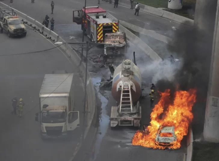 exploto-un-camion-de-gas-728x537