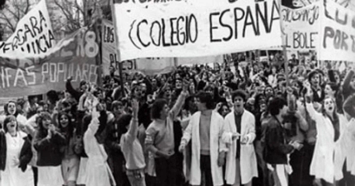 estudiantes-la-noche-de-los-lapices