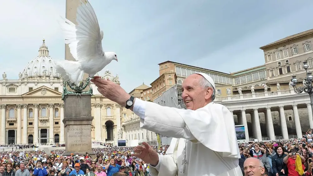 su-eleccion-como-papa-fue-una-sorpresa-su-legado-cambios-importantes-en-la-iglesia-catolica-foto-afp-RDORSLMOPRDDVAN2TDM2MNLO6Y