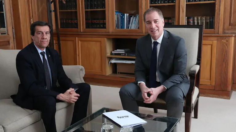 el-ministro-del-interior-diego-santilli-recibio-en-casa-rosada-al-gobernador-de-jujuy-carlos-sadir-foto-presidencia-3765ETPJO5DWDNWTRVLNY4YFRQ