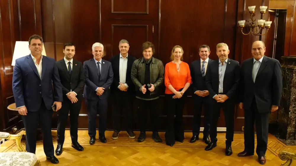 fuerte-malestar-entre-los-gobernadores-por-medidas-inconsultas-de-nacion-y-el-impacto-en-la-coparticipacion-foto-presidencia-TRCTQJ4J7FHWPH35UXCIJ5354M