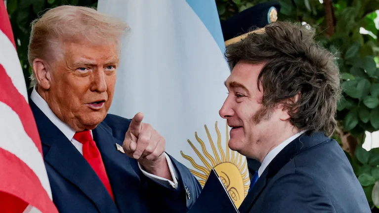 el-gobierno-avanzara-con-decretos-y-resoluciones-para-cumplir-partes-del-acuerdo-con-eeuu-y-busca-aprobar-el-pct-en-octubre-foto-reutersjonathan-ernst-VEGCSNDNKVCOJE2NKXRS5GW3XU