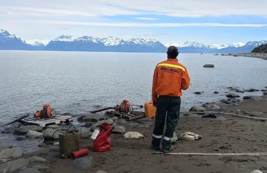 4ca804e87ee316c5cb306c9461f49d38_XL