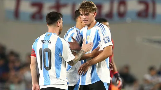 Messi Nico Paz