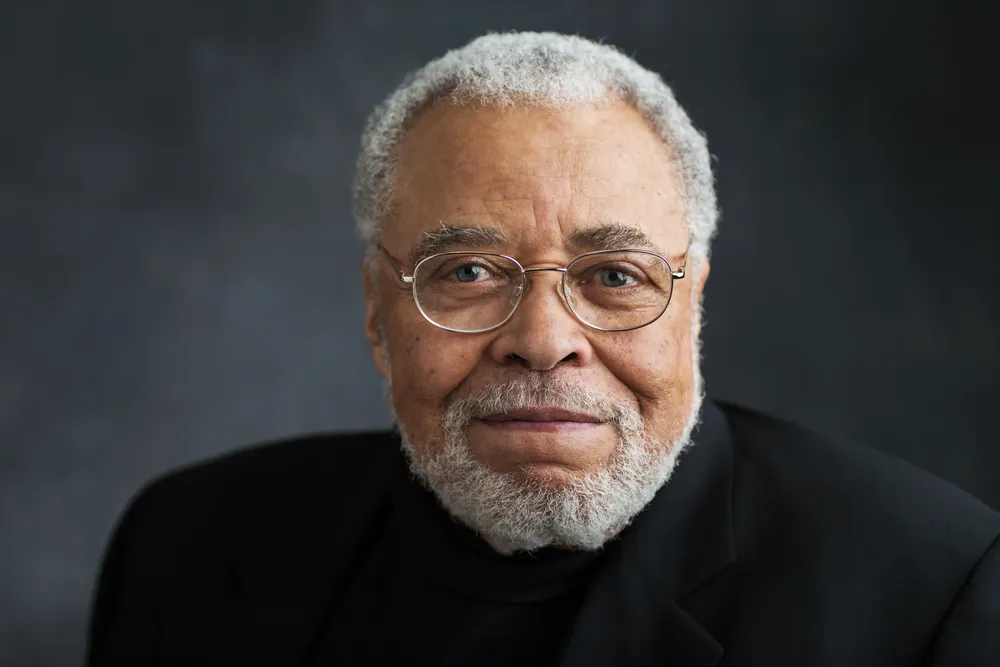 660c6ecb009c2015a531ce3ee77e289d-hr-james-earl-jones-2