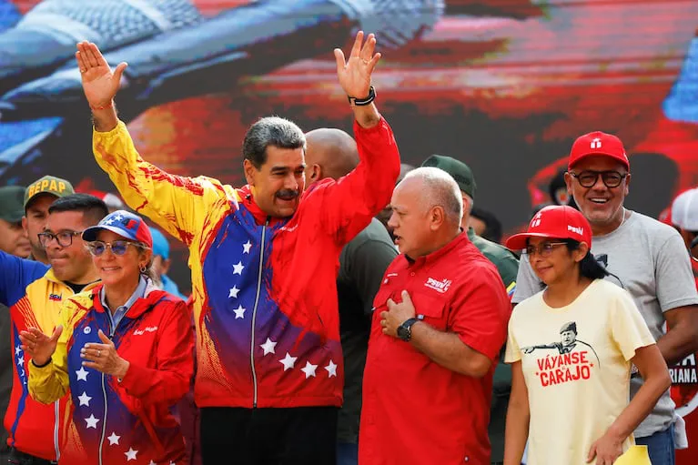nicolas-maduro-y-diosdado-cabello-en-un-acto-en-caracas-foto-de-archivo-reutersleonardo-fernandez-viloria-EZFZXOVOI2P2F2H6ZDL2LKGKFQ