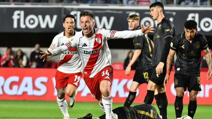 Estudiantes River