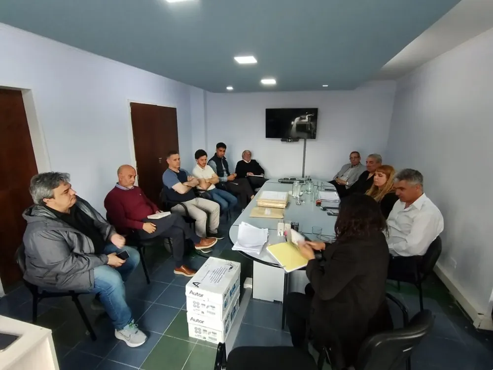 WhatsApp_Image_2025-11-19_at_09.48.48__