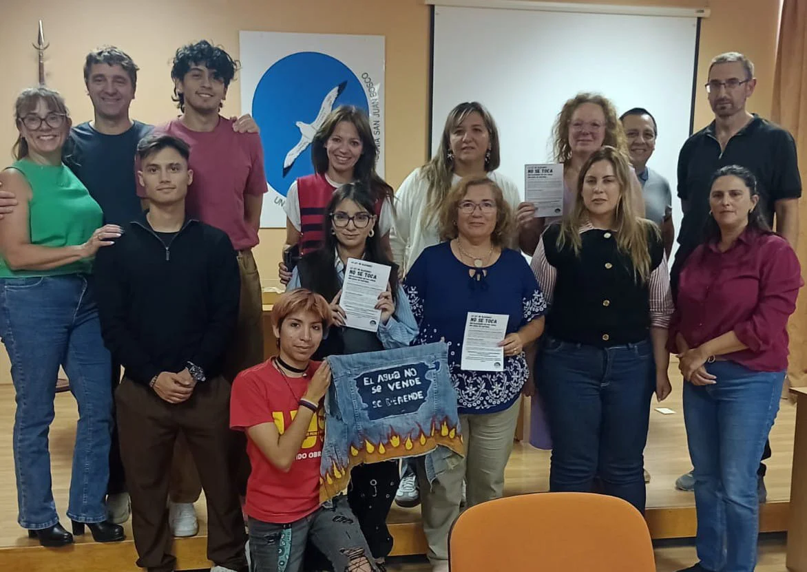 20aeede2-6a54-48b4-a313-46467265540d