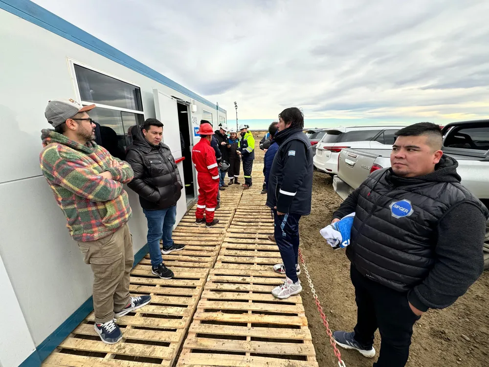 064c9e1f-e0a1-4ce3-a28b-f21ac8695c7b