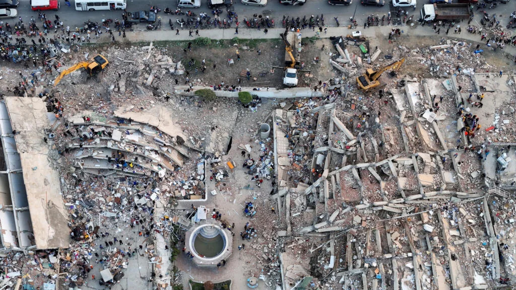 2026-06-29T015204Z-582850128-RC2U1MA3OPSD-RTRMADP-3-VENEZUELA-QUAKE