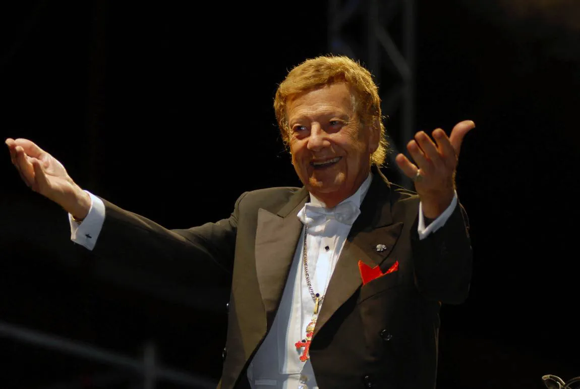 Mariano mores