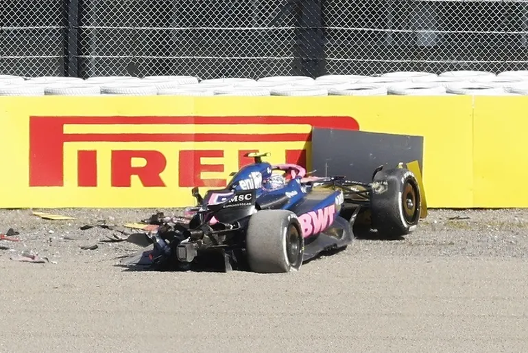 926458-79664d25d8073541954ac64a0d1be3af3e55888bw_0jpg