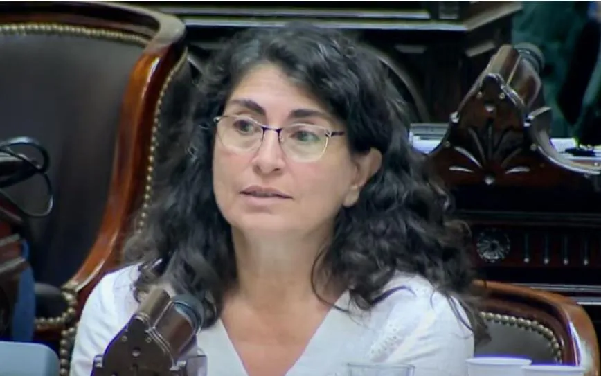 0ab5c072-3d82-401e-8ed9-962663016fbe