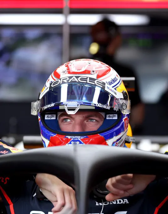 Verstappen pole
