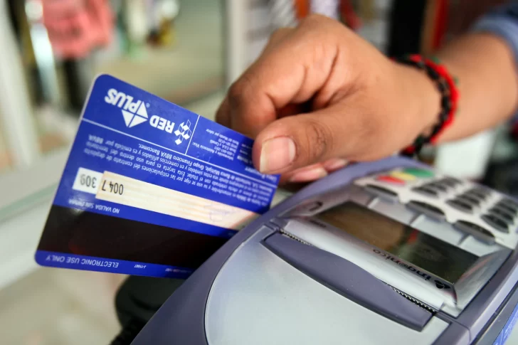 tarjeta-debito-728x485