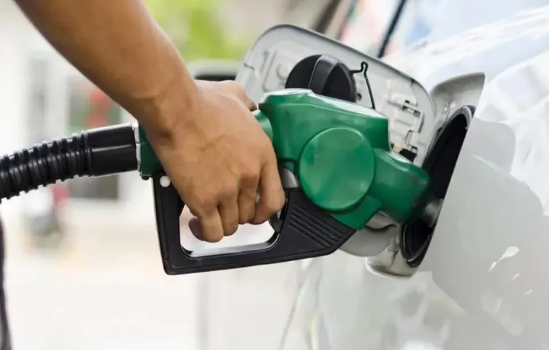 postergan-el-incremento-impuestos-los-combustibles
