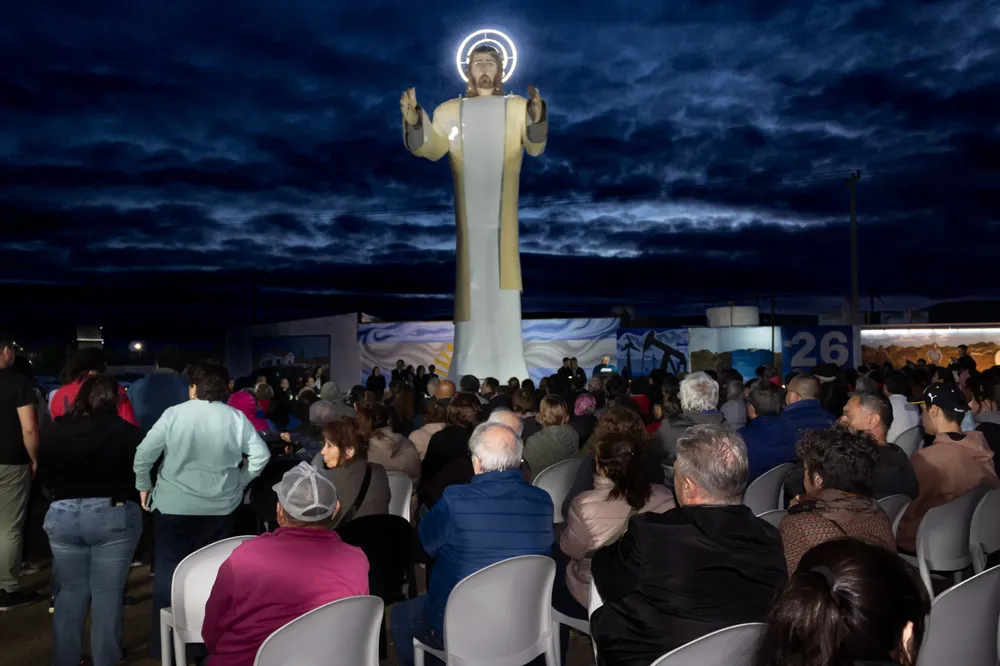 31ee3bef-ae06-4d20-8ded-8b8b3c429f81