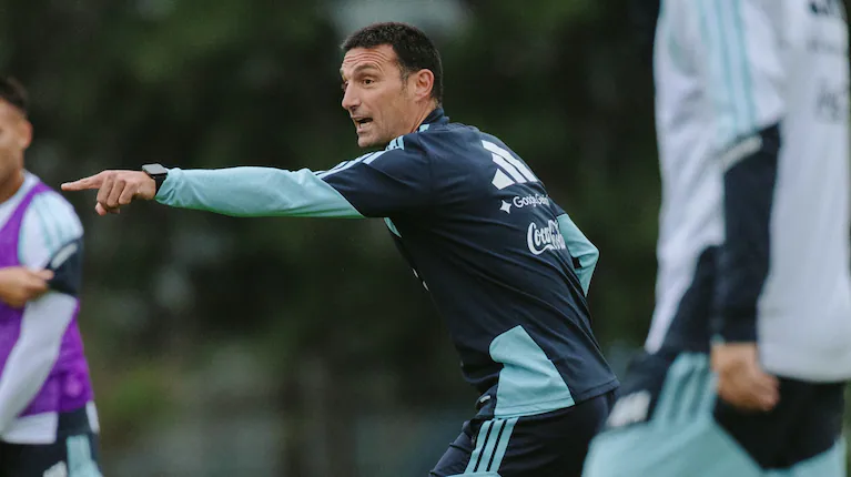 mientras-se-define-su-futuro-en-la-seleccion-lionel-scaloni-dara-una-conferencia-de-prensa-en-la-previa-del-amistoso-ante-bolivia-foto-afaseleccionig-JQNMHXKP2NBVTKX7RIIV7VVIC4