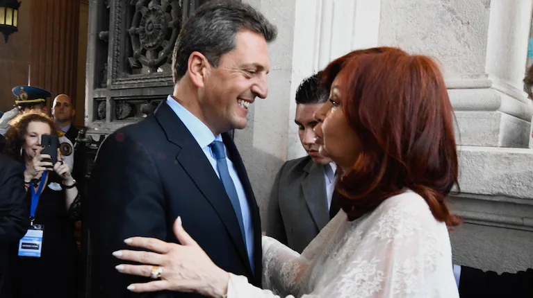 sergio-massa-visito-a-cristina-kirchner-en-su-departamento-de-san-jose-1111-en-la-previa-del-dia-de-la-lea...ias-antes-de-que-comience-a-sesionar-el-comite-de-derechos-humanos-de-la-onu-foto-archivotelam-IAQFJ4ACO5AWFI2RY65RCJLUME