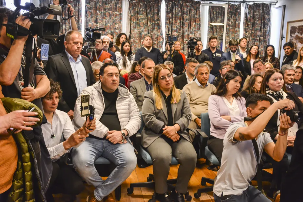 20251020_CV_FOMICRUZ_LICITACION-8