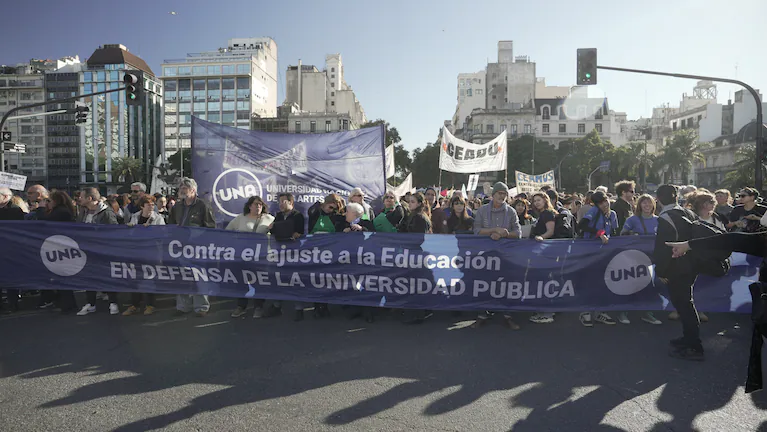 el-gobierno-de-javier-milei-enfrentara-la-quinta-marcha-federal-universitaria-foto-juan-pablo-chavestn-5V27MYSTIVEZVGOPQV6AGTZDLA