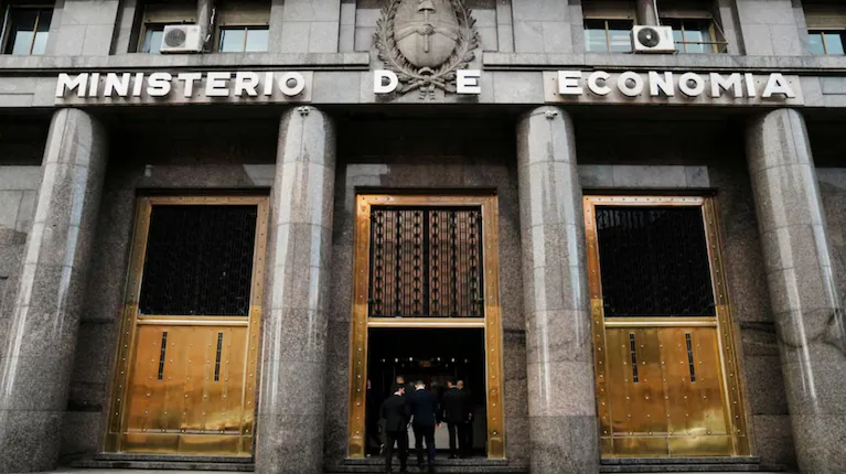 inocencia-fiscal-ii-el-gobierno-reglamento-la-ley-y-estos-son-los-principales-cambios-foto-reutersirina-dambrauskas-BYVAAMMVORFIBK3Z4CBAVRGS34