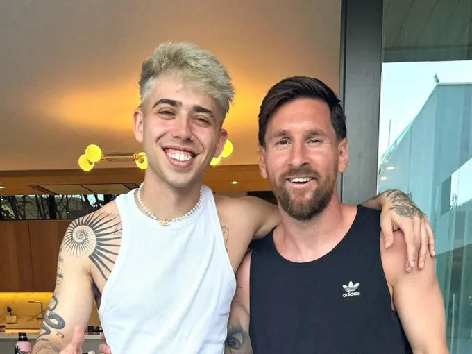 Messi Luck Ra chica