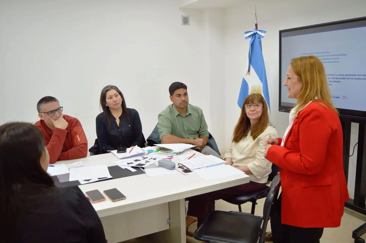 261009-MESA_DE_TRABAJO_DEL_PLAN_FORTALECIMIENTO_DE_MATE__7_