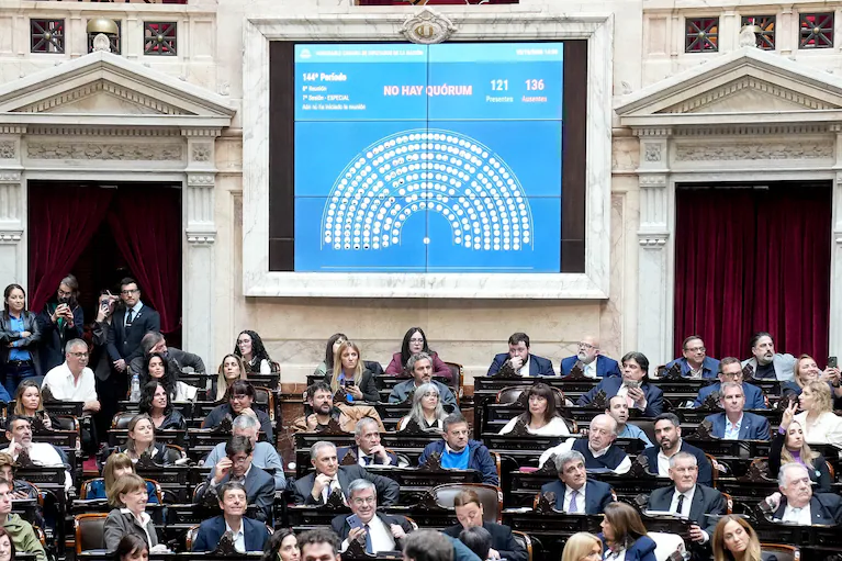 bloque-diputados-de-uxp-que-no-alcanzaron-el-quorum-este-jueves-en-la-camara-de-diputados-foto-diputados-JEPWTXOWUBEUNEF6DACWZI7TFM