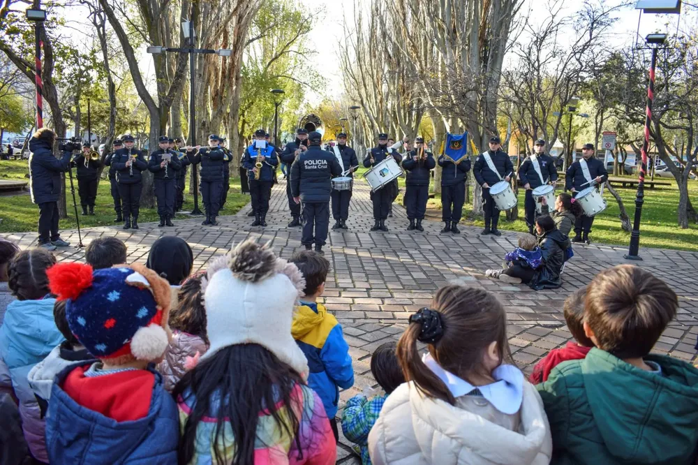 20260518_DIA_ESCARAPELA_BANDAS_MILITARES-7_