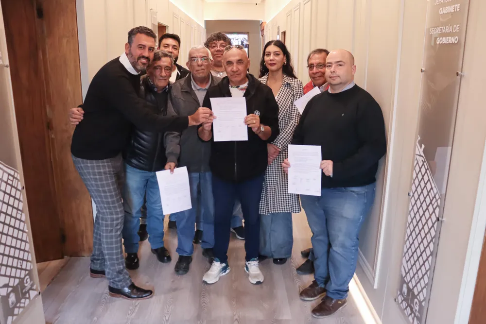 94e09d93-8708-4c40-8a16-6b18424e0cdd