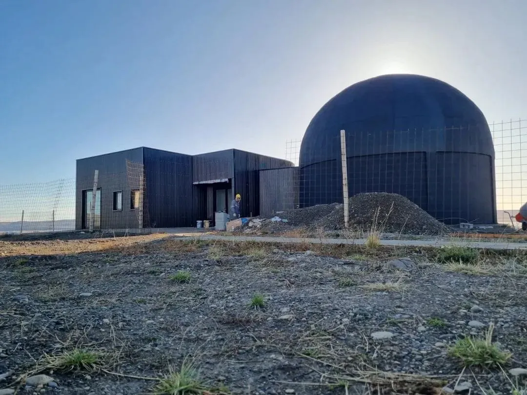 6a596fad-f49e-4b5b-adf7-57474ae5207a