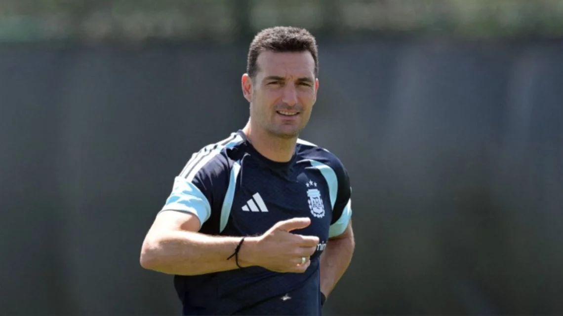 lionel-scaloni-entrenando-a-la-seleccion-argentina-2264579