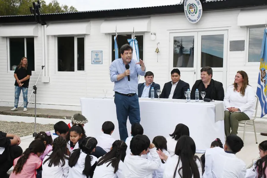 2492c4f37a23ec5b1fa9028b610bac29_XL