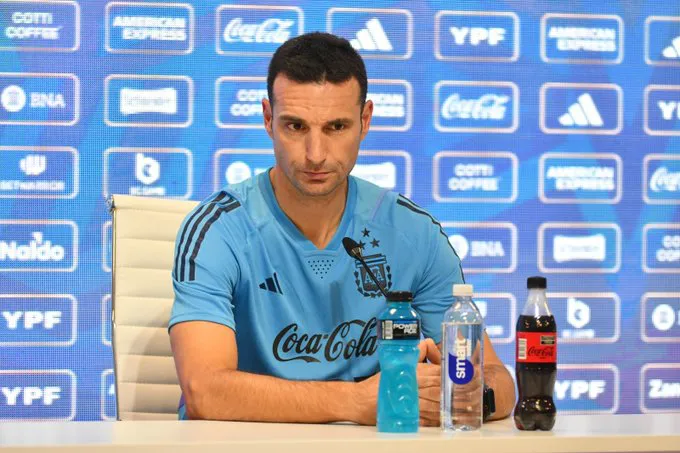 Scaloni conferencia