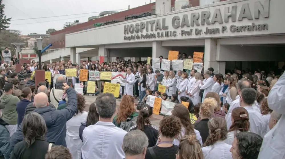 el-conflicto-escalo-en-el-hospital-garrahan-foto-gentileza-nazarena-poblete-LY5YBMRTHVAP7HR2LLRY4AYVOY (1)