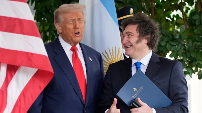 los-presidentes-donald-trump-y-javier-milei-profundizan-su-alianza-estrategica-foto-de-archivo-ap-BOG4W45I65FPPGW33SAZHB6MJ4