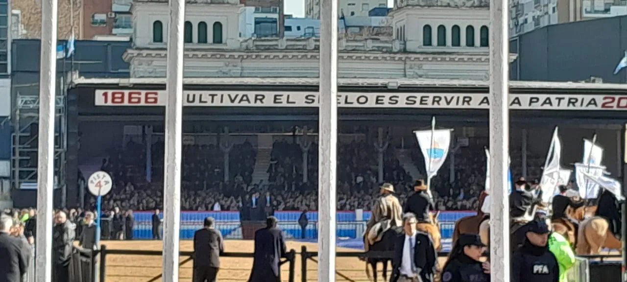 cec622ae-c779-47c5-ad74-bed4edd8038e